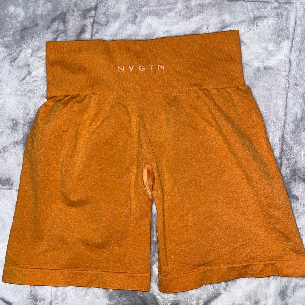 Nvgtn size medium